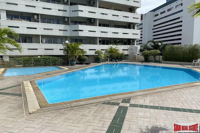 Baan Sukhumvit 36 | Large Two Bedroom Condo for Sale in Thong Lo with Unblocked City Views-25