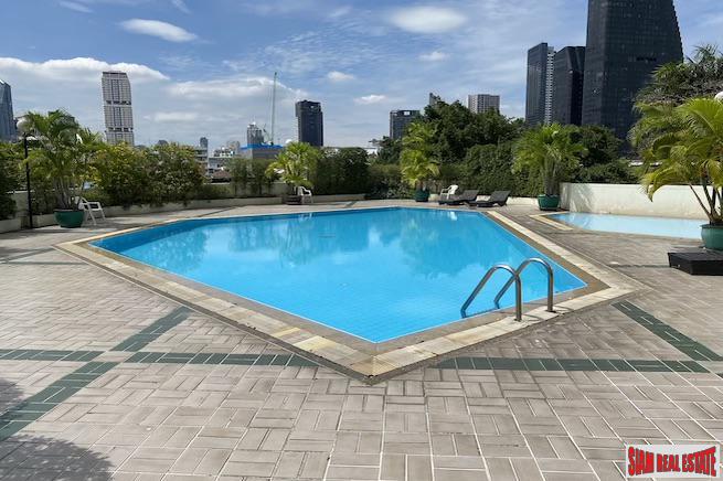 Baan Sukhumvit 36 | Large Two Bedroom Condo for Rent in Thong Lo with Unblocked City Views-24