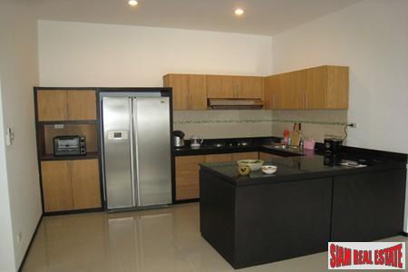 Modern Three Bedroom Pool Villa with Thai Style Guesthouse in Ao Por