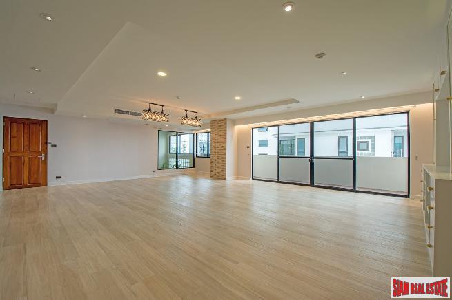 Casa Viva | Newly Renovated Stunning 3 Bed Corner Unit Condo at Ekkamai Soi 12